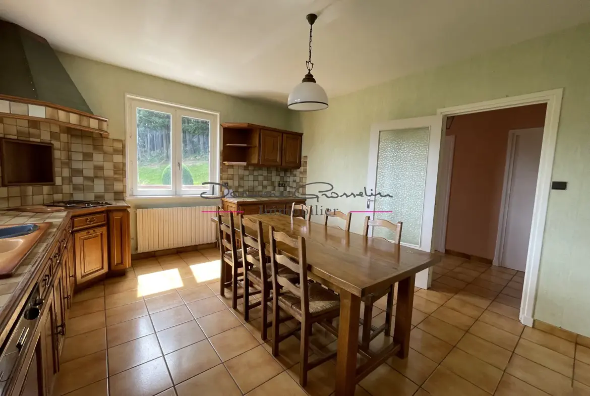 Maison 1980 à vendre avec jolie vue sur la campagne à Cublize 