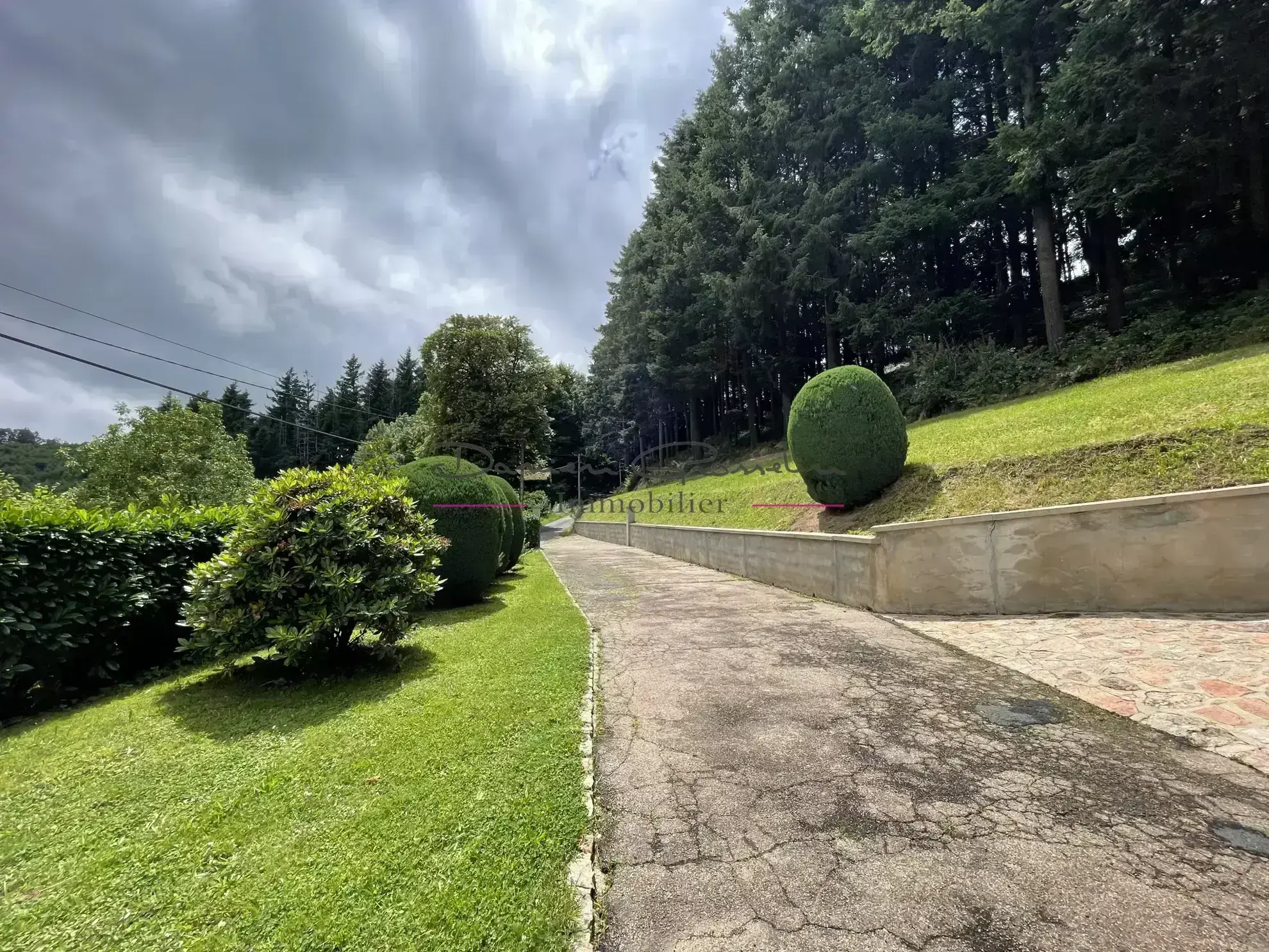 Maison 1980 à vendre avec jolie vue sur la campagne à Cublize 