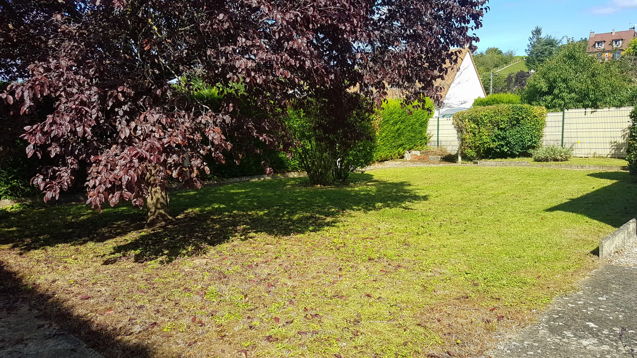 Maison à vendre à Gasny - 3 chambres, 596 m² de jardin 