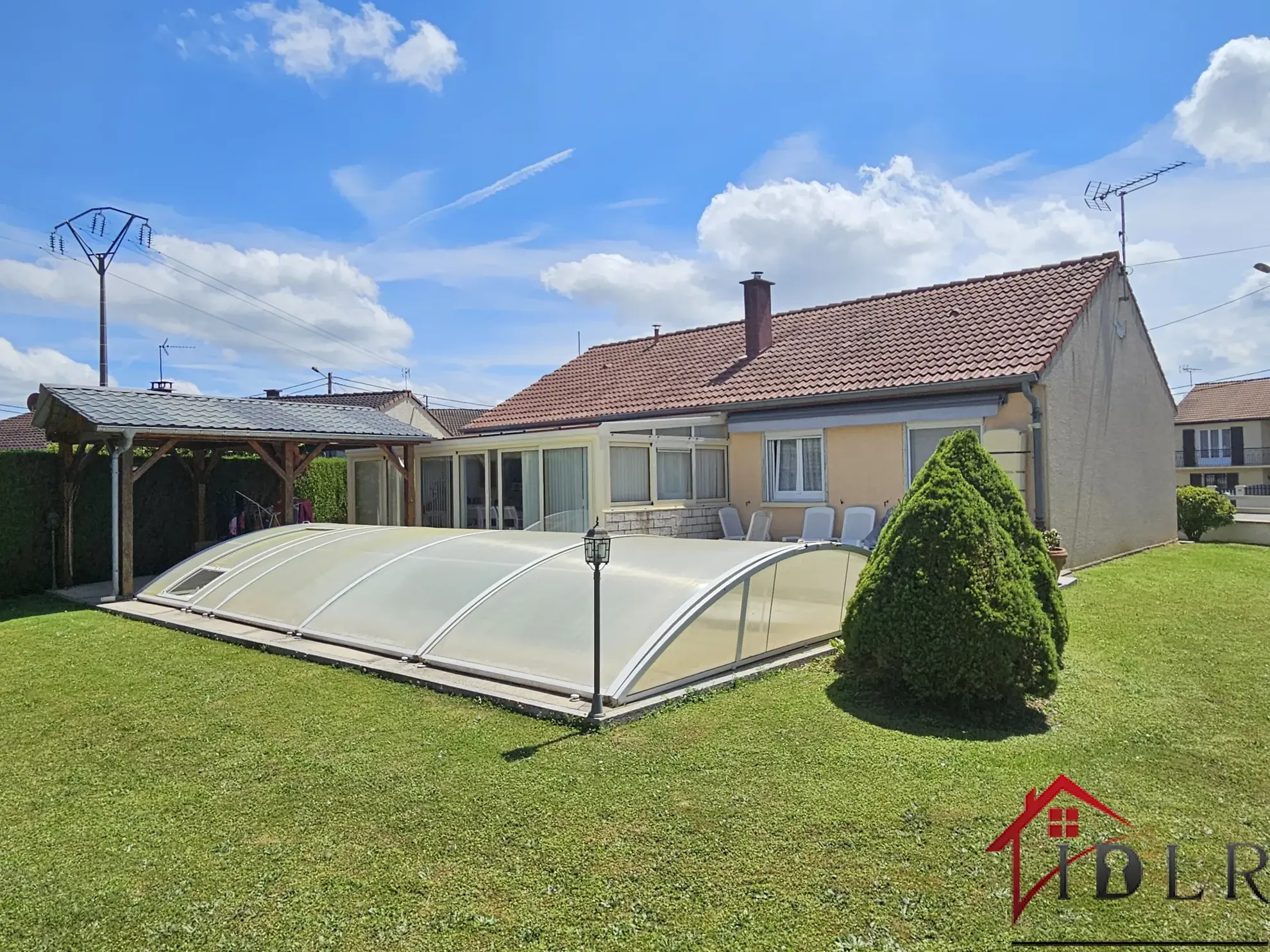 Pavillon de plain-pied avec piscine à vendre à Humbecourt 