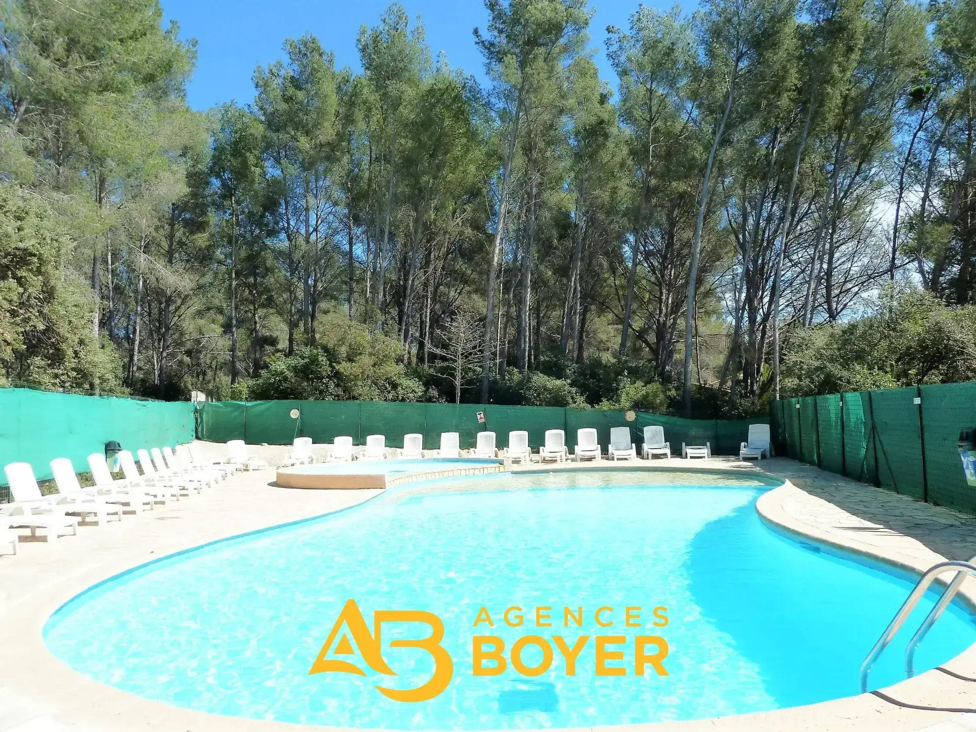 Studio en rez-de-jardin à Sanary sur Mer proche de la plage 