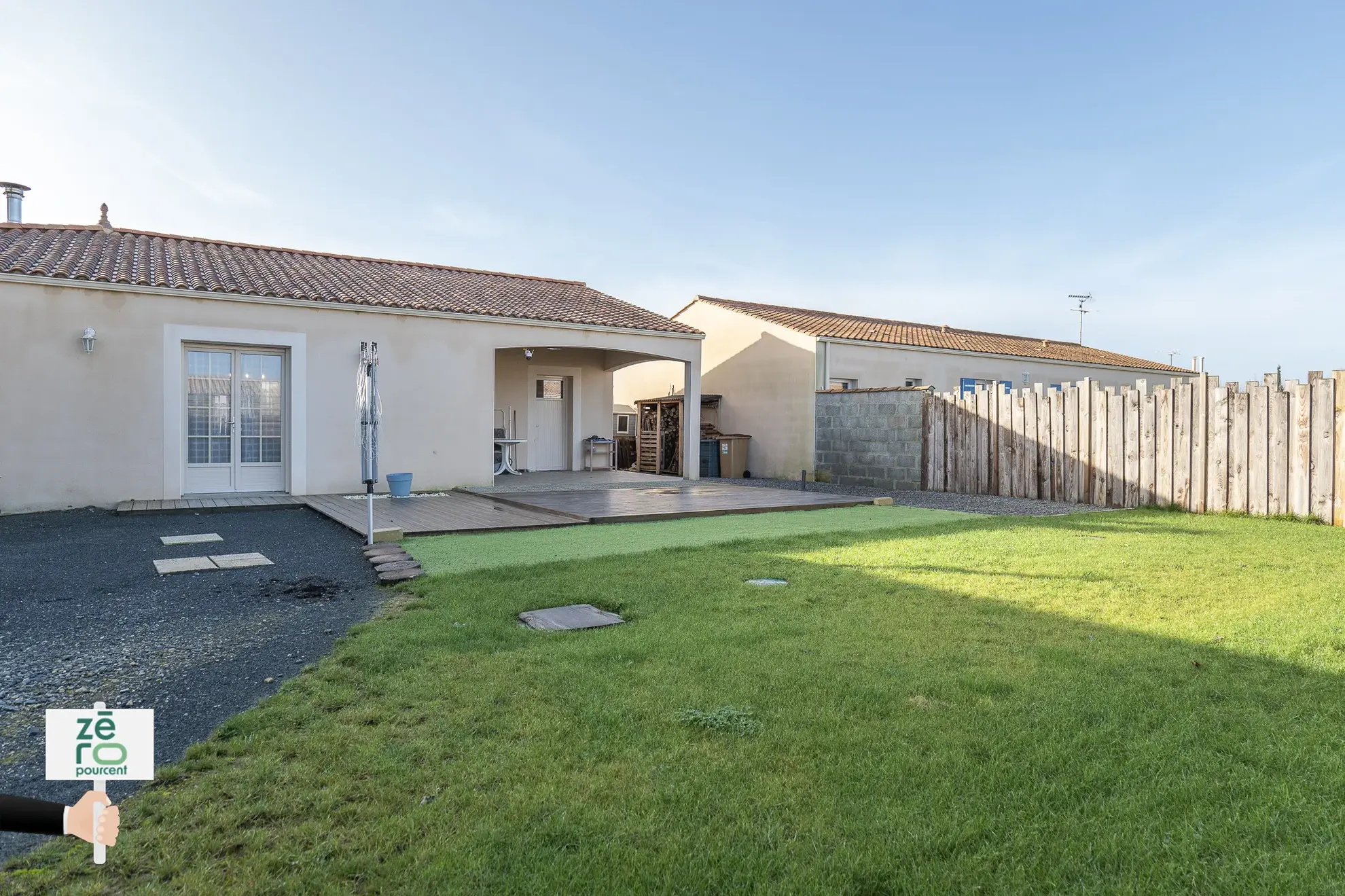 Pavillon spacieux à Sainte-Radégonde-des-Noyers - 4 chambres 