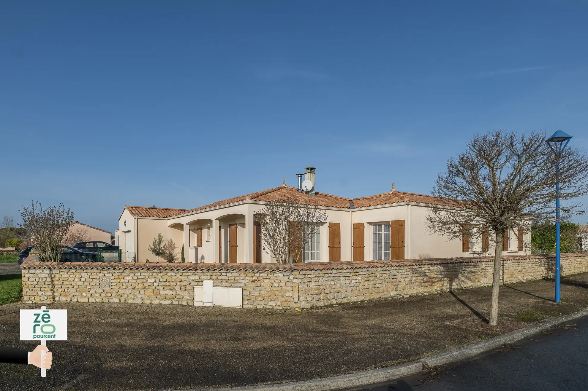 Pavillon spacieux à Sainte-Radégonde-des-Noyers - 4 chambres 