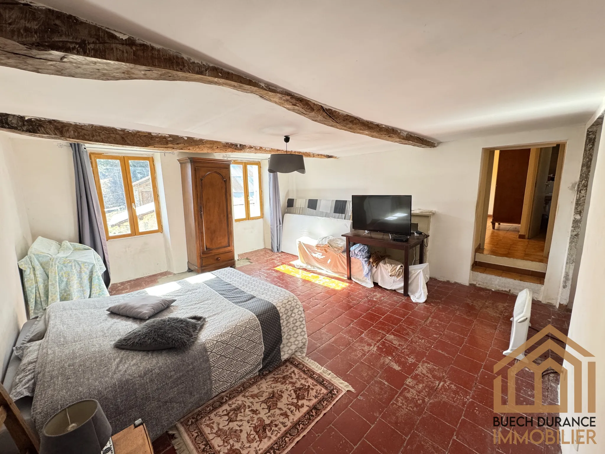 Maison de charme à Esparron (Hautes-Alpes) à vendre pour amoureux de la nature 