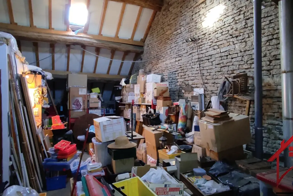 Jolie maison en pierres à Prez sous Lafauche avec 3 chambres 