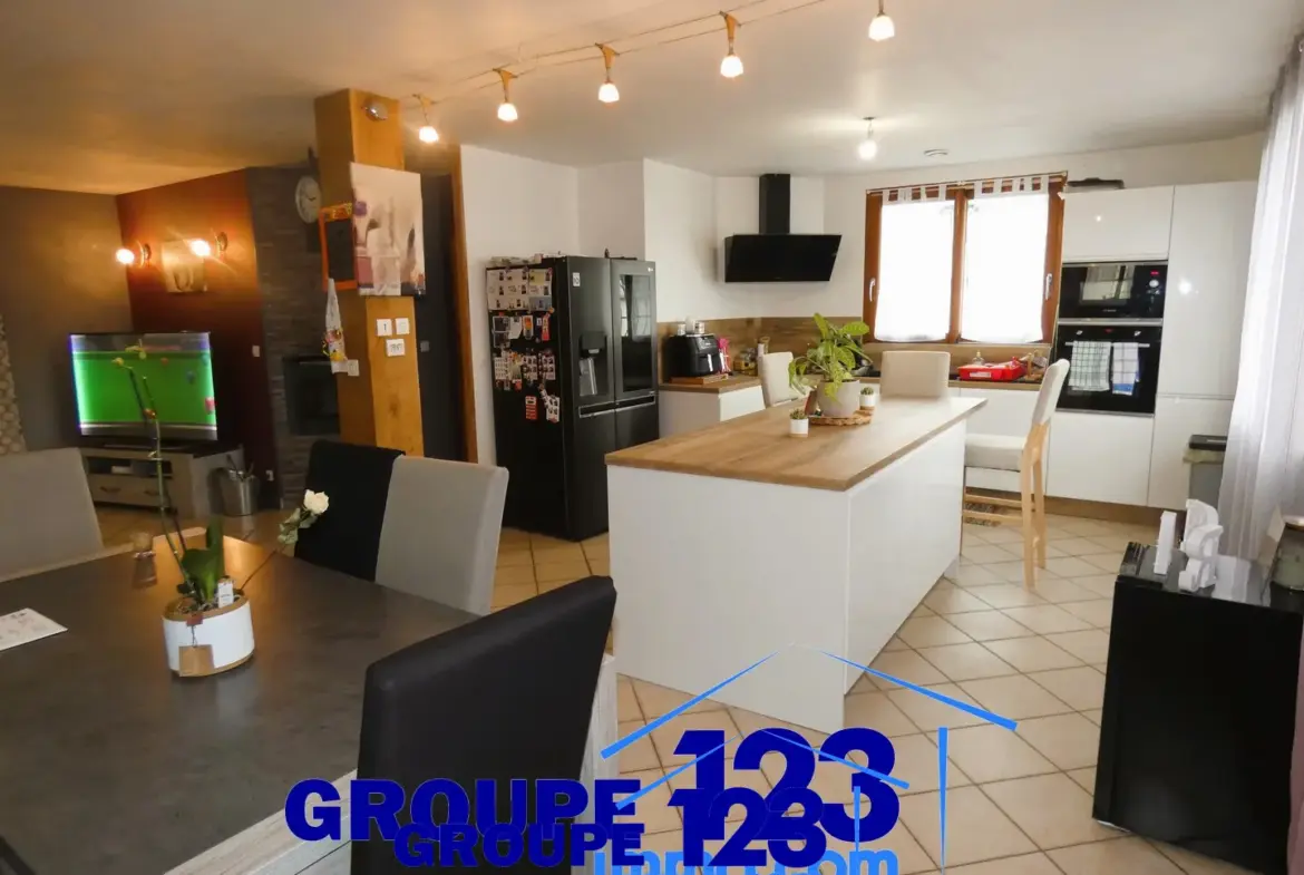 Maison spacieuse à Migennes, 4 chambres près de la gare 