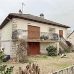 Maison à Fort Potentiel à Mereau - 3 Chambres et Jardin