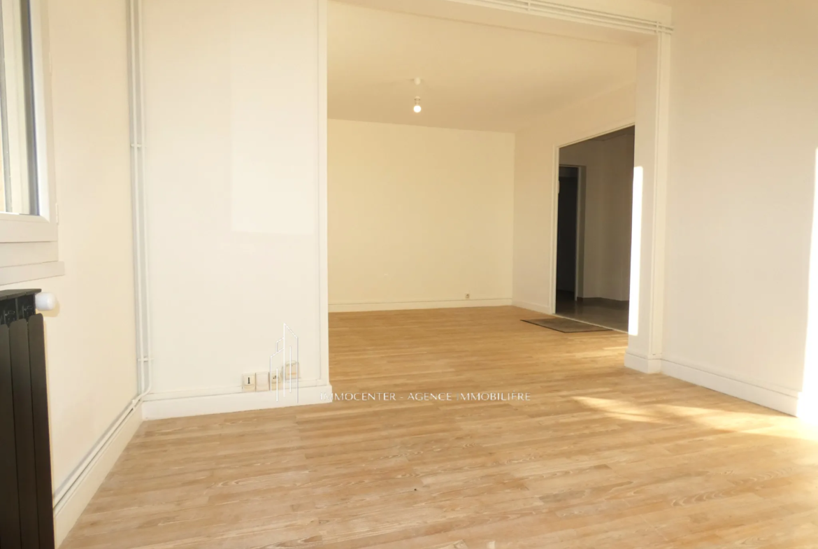 Appartement de 80 m² rénové à Romans-sur-Isère 