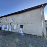 Maison d'Habitation avec Garages et Terrain à Saint Symphorien de Lay