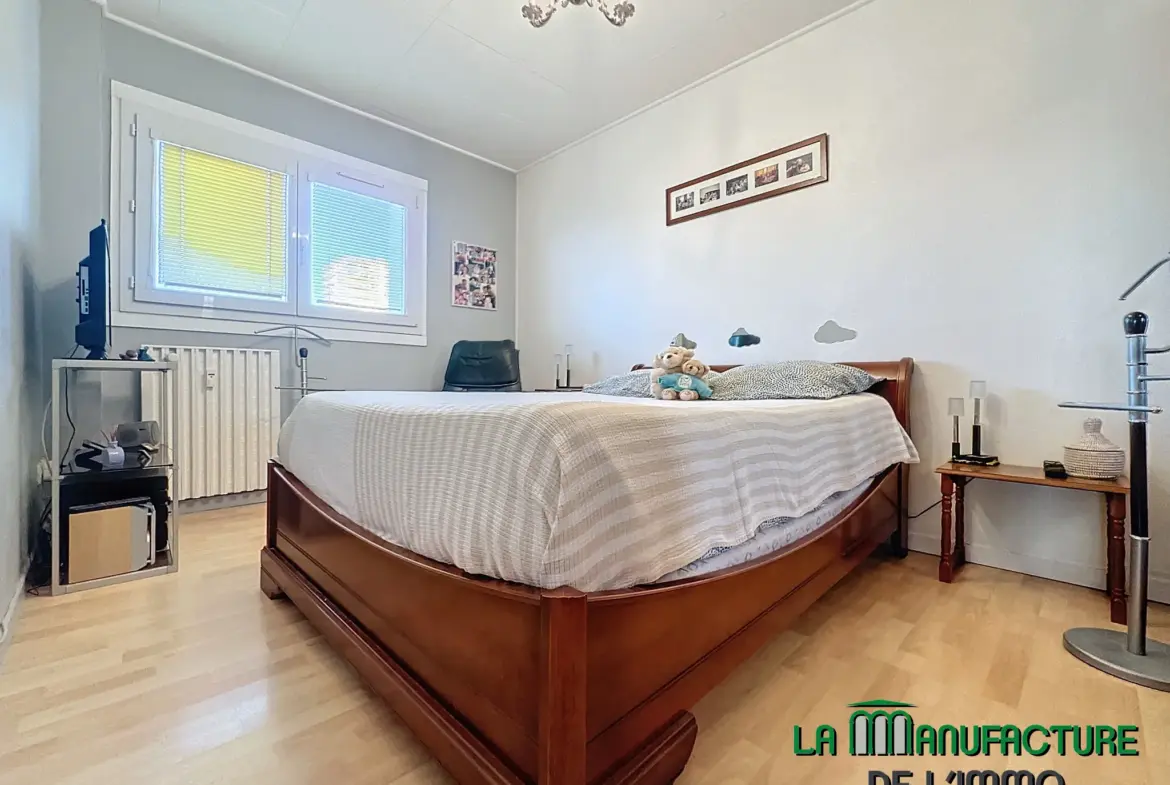 A vendre : Appartement F5 avec balcon à Saint-Étienne 