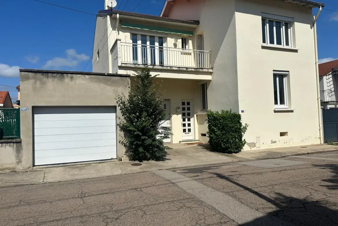 À VENDRE : Magnifique maison familiale à Le Coteau 