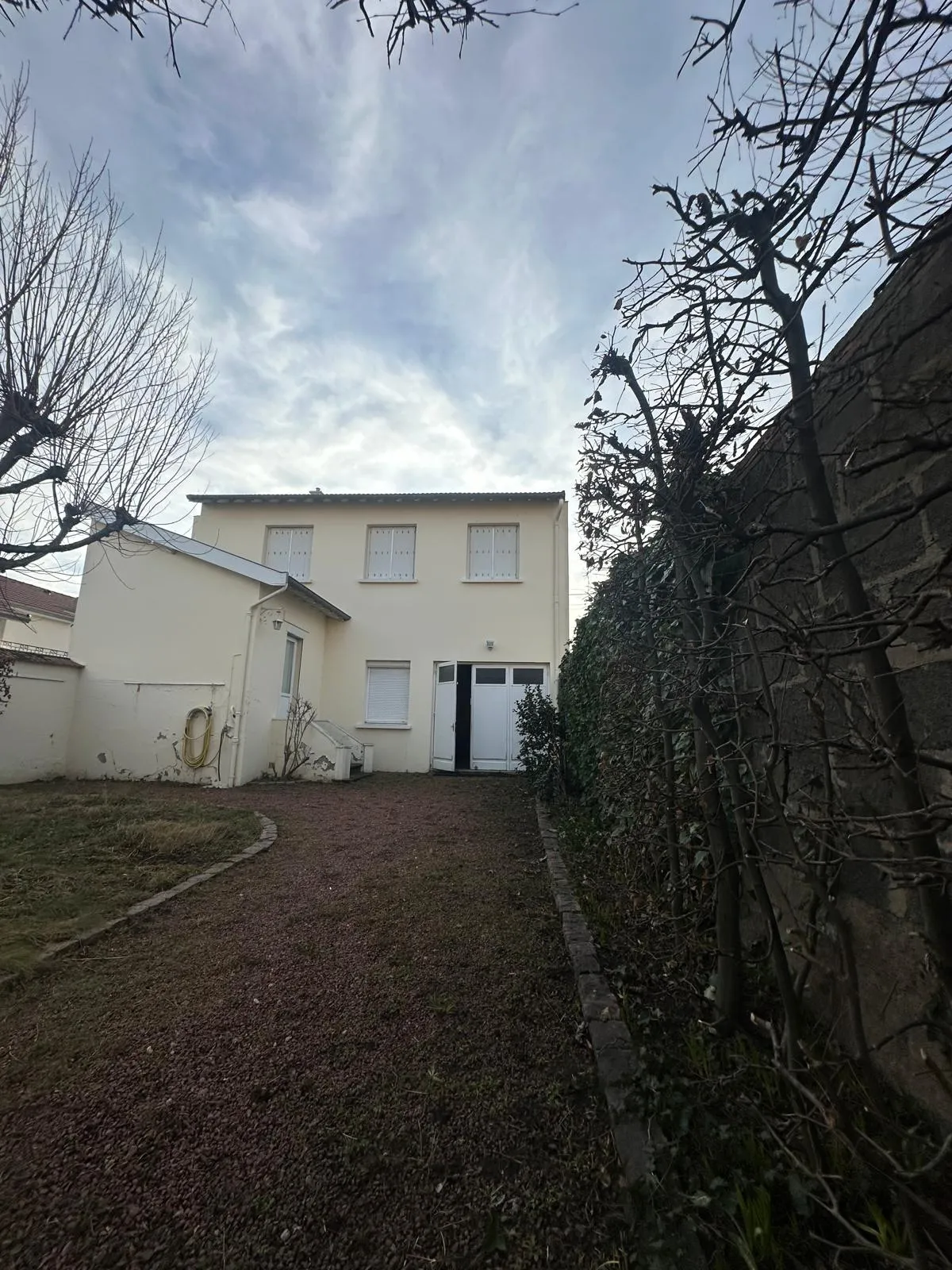 À VENDRE : Magnifique maison familiale à Le Coteau 