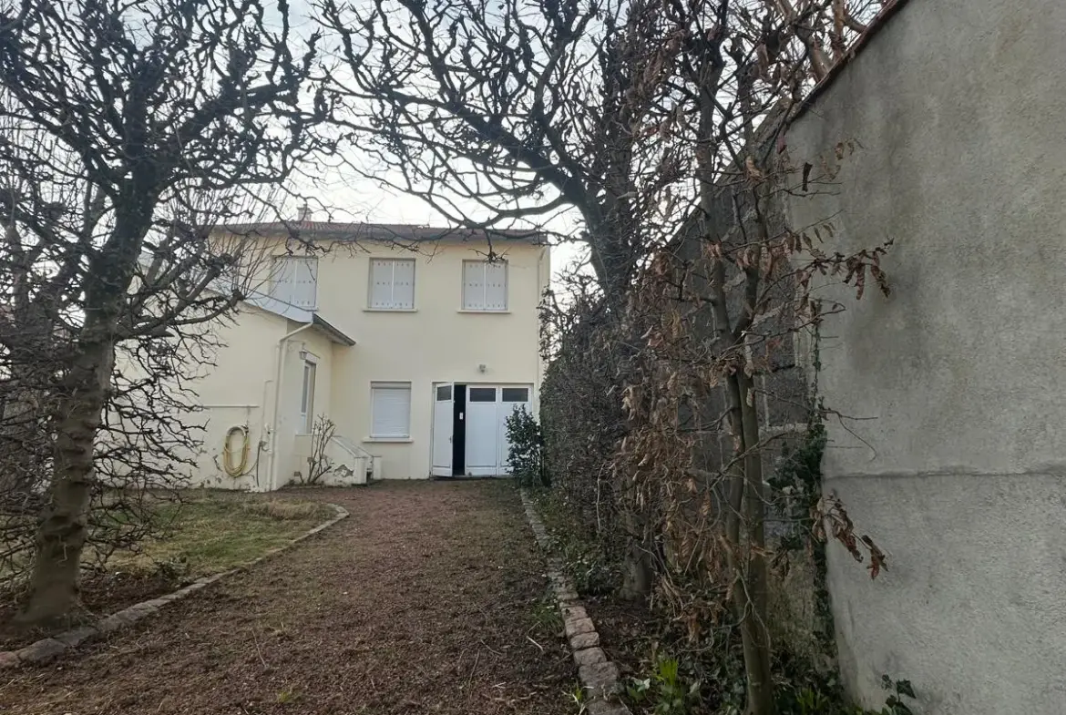 À VENDRE : Magnifique maison familiale à Le Coteau 