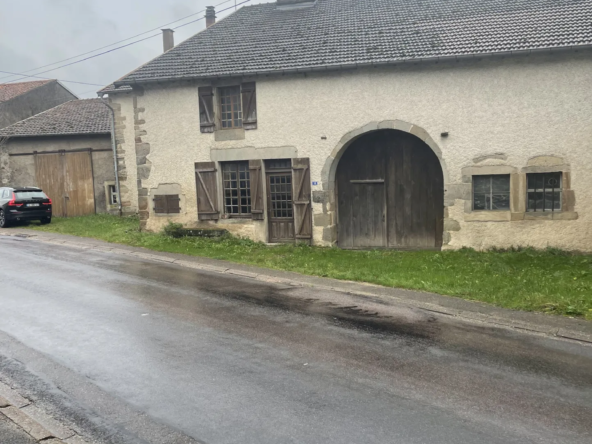 Ancienne Ferme à Rénover près de Bourbonnes-les-Bains