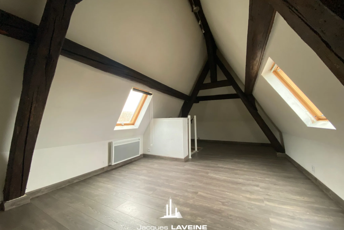 À Vendre : Appartement 2 Pièces en Duplex à Metz Hypercentre 