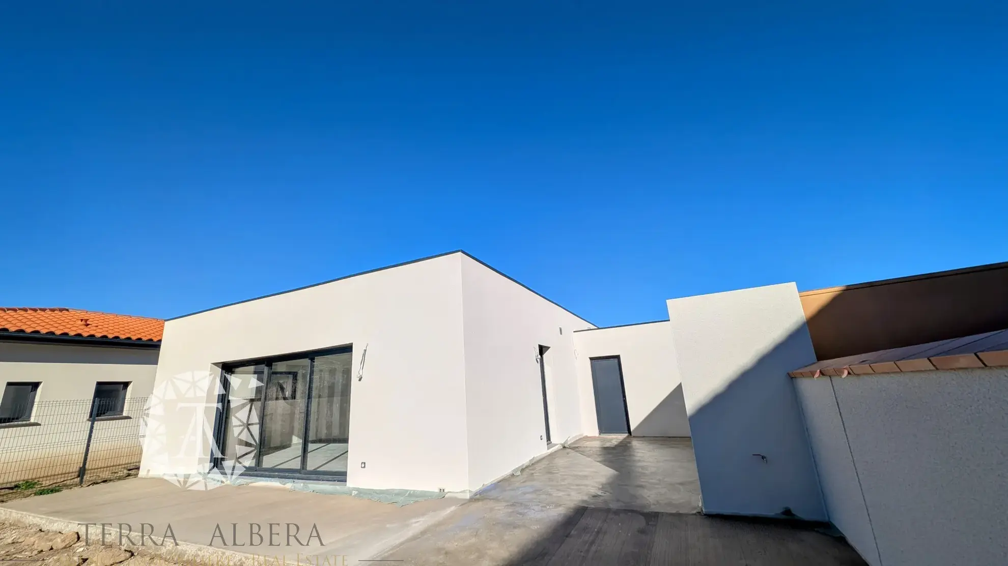 Belle villa neuve de plain-pied à Sorède avec vue sur les Albères 