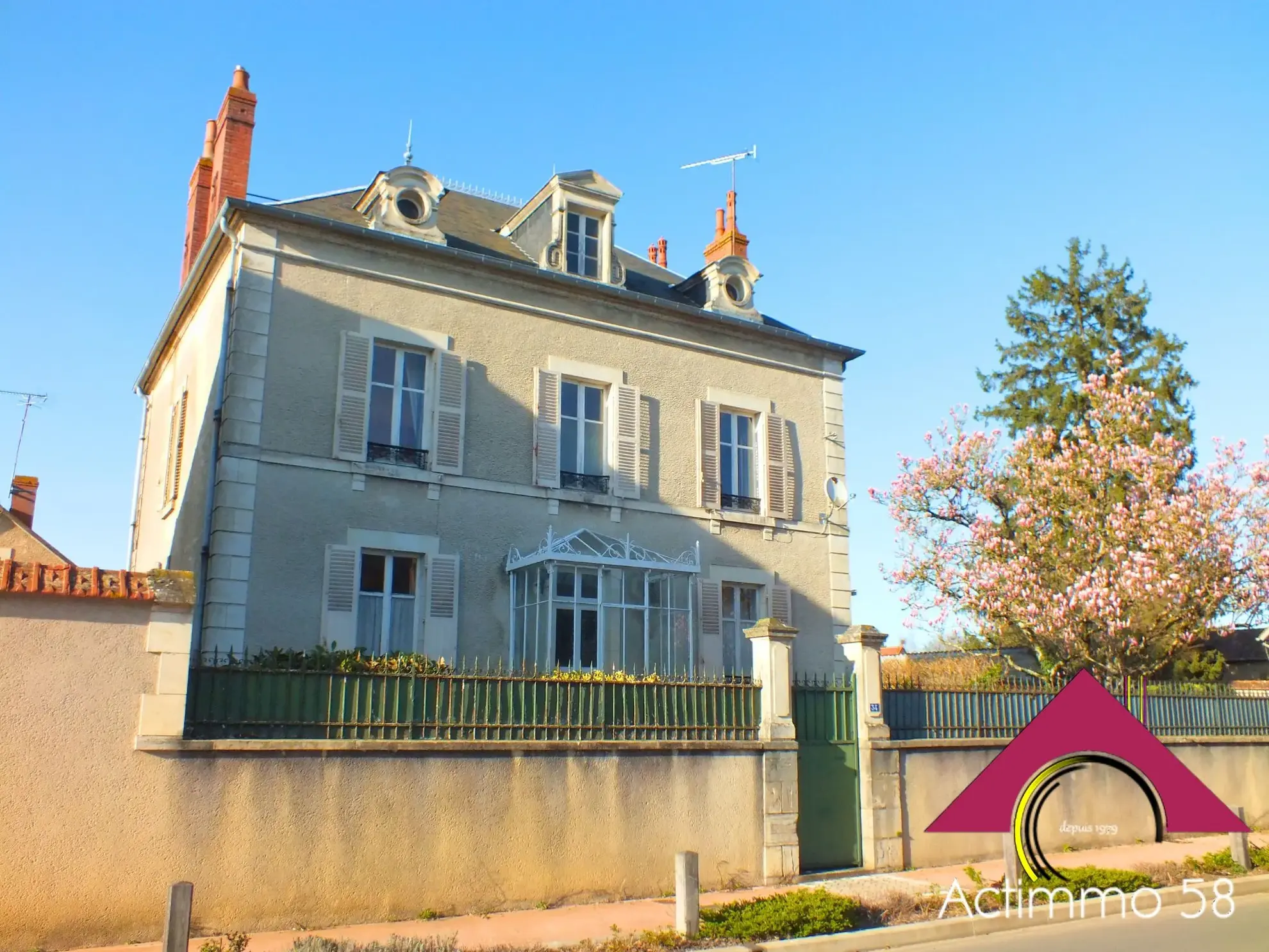 Maison de maître avec piscine à Jouet sur l'Aubois - 5 chambres 