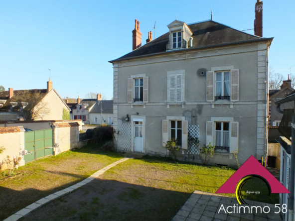 Maison de maître avec piscine à Jouet sur l'Aubois - 5 chambres