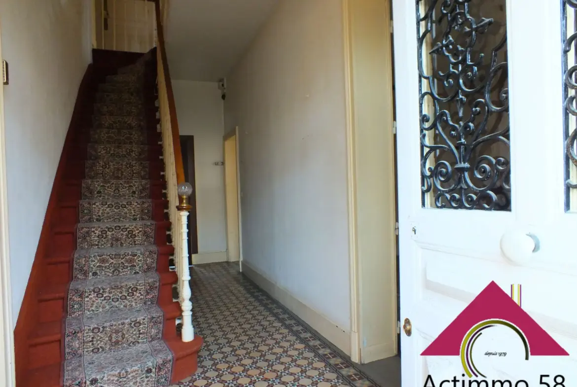 Maison de maître avec piscine à Jouet sur l'Aubois - 5 chambres 