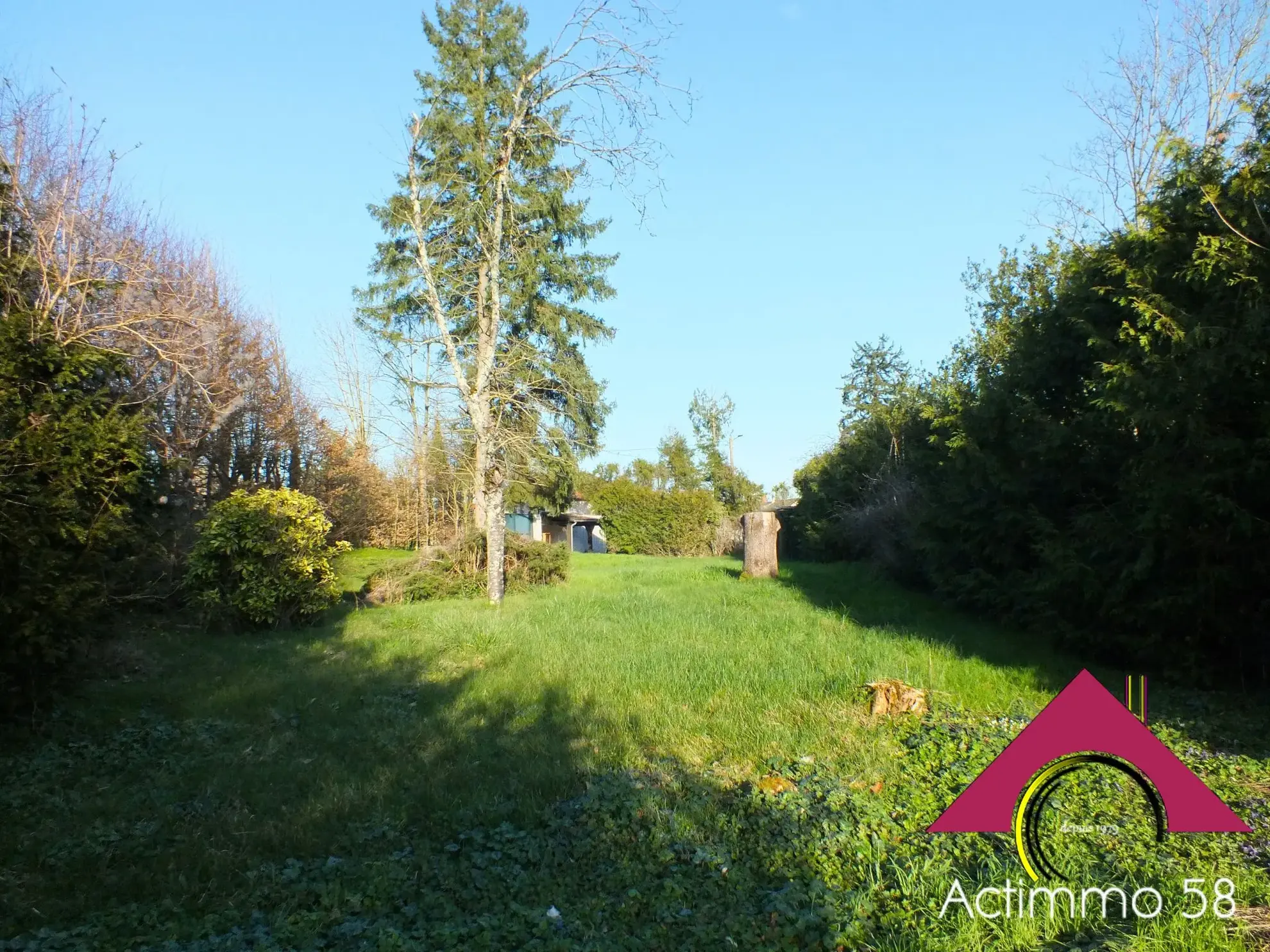 Maison BCB avec piscine et logement indépendant à Jouet sur l'Aubois 