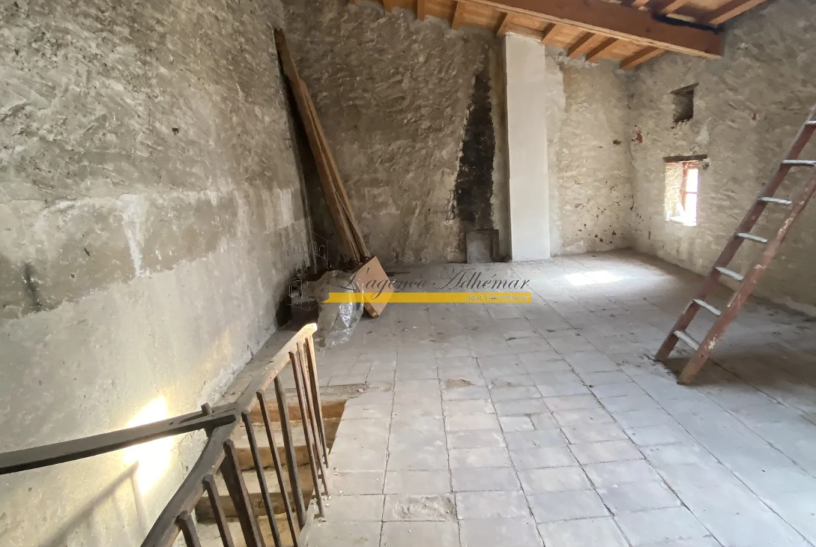 Maison de caractère à vendre à Espeluche avec fort potentiel de rénovation 