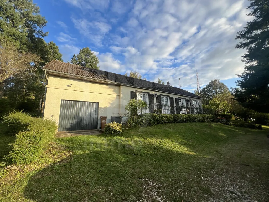 Maison de 100 m2 à Ouagne sur 2955 m2 de terrain 