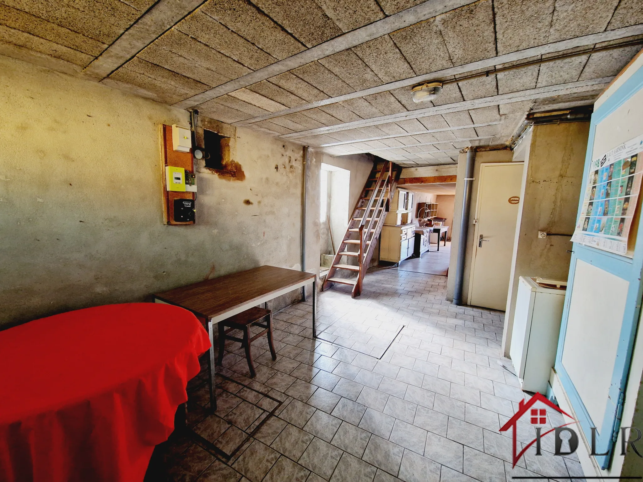 À vendre : Maison ancienne avec vue à Chatillon-sur-Saône 