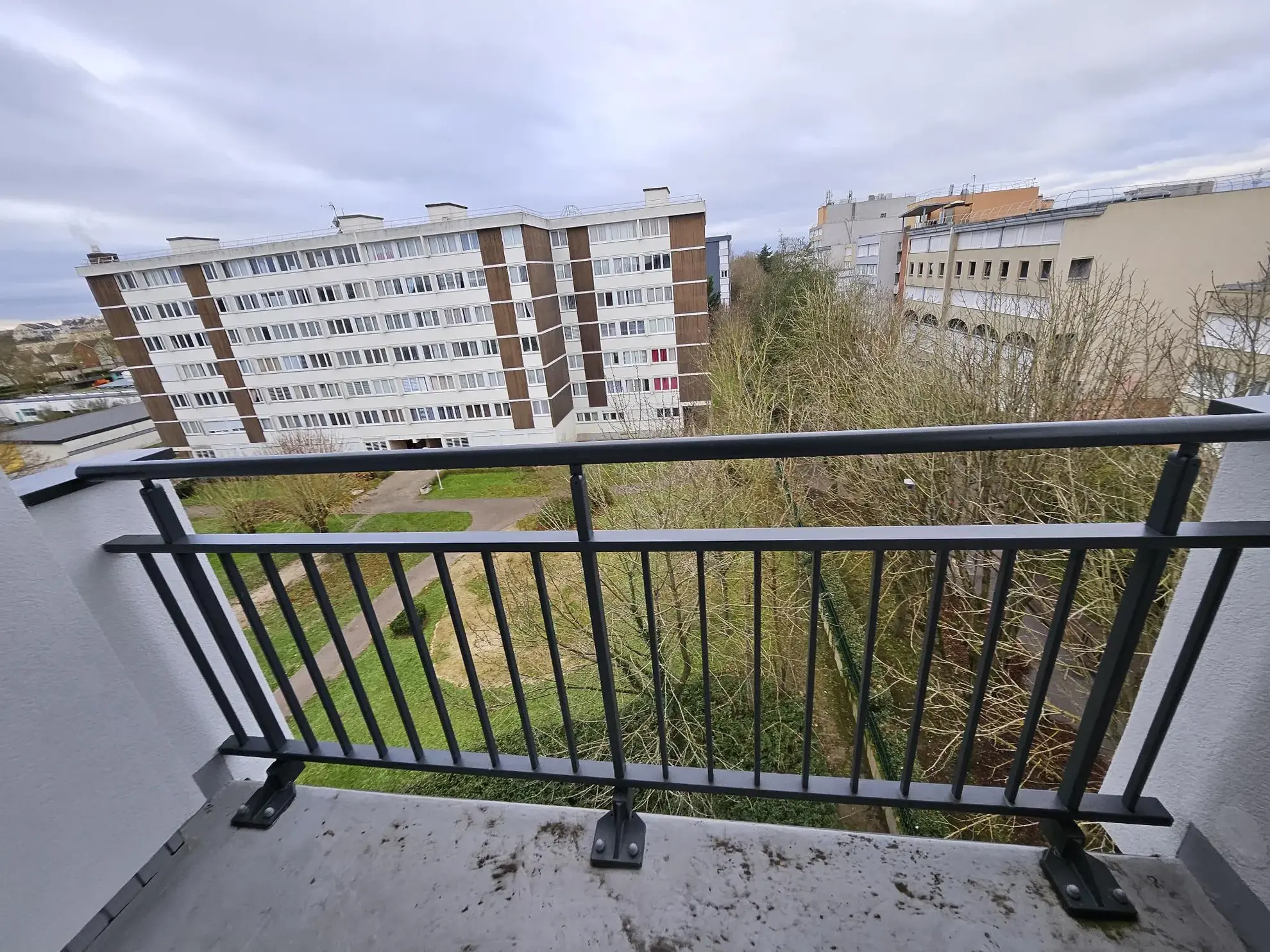 Bel appartement 4 pièces avec balcon à Trappes 