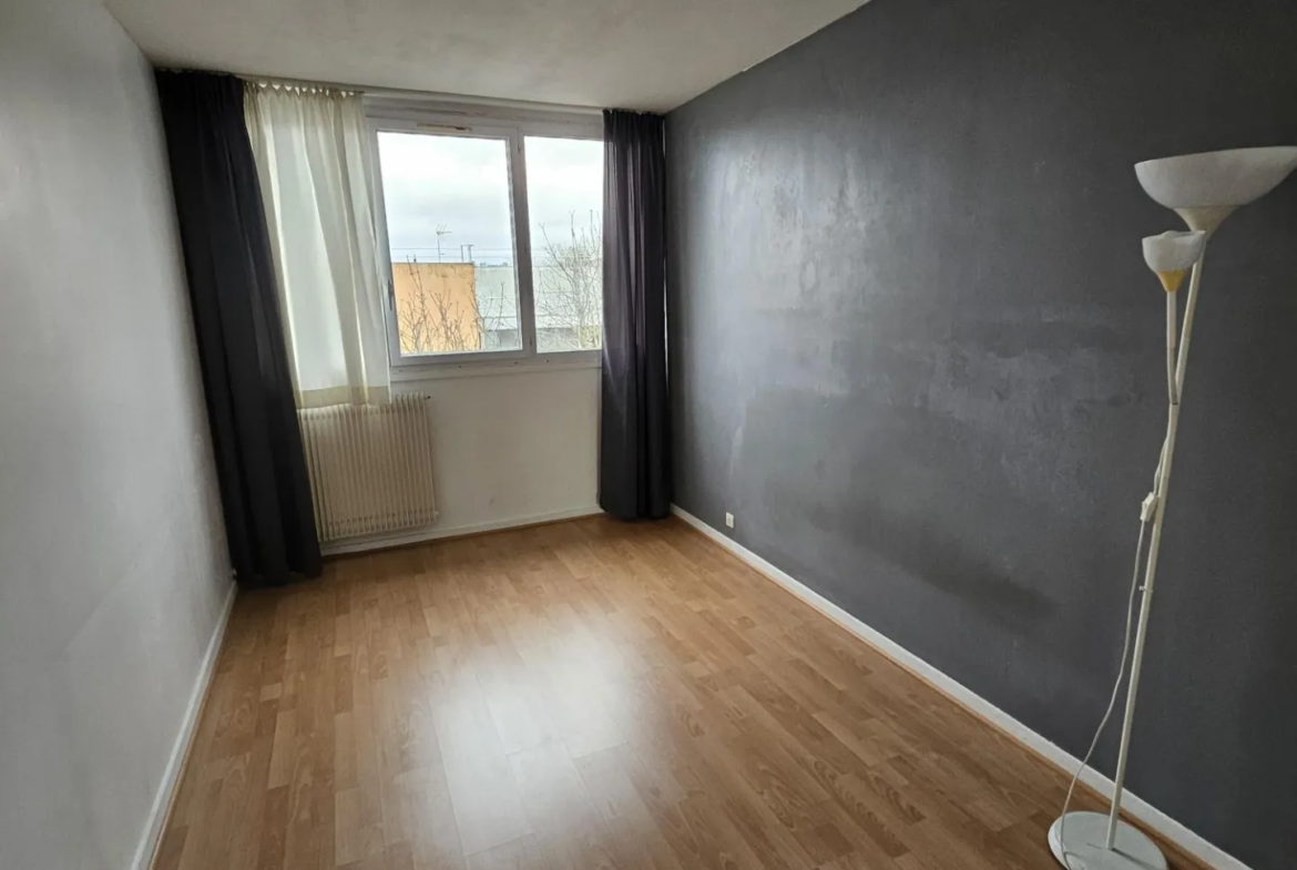 Bel appartement 4 pièces avec balcon à Trappes 