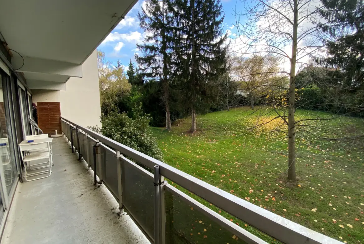 À vendre : Appartement 3 pièces 69 m² à Viry-Châtillon 