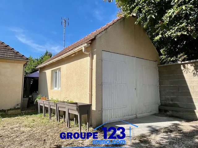 Maison contemporaine avec vie de plain-pied à Appoigny - 122 m² 