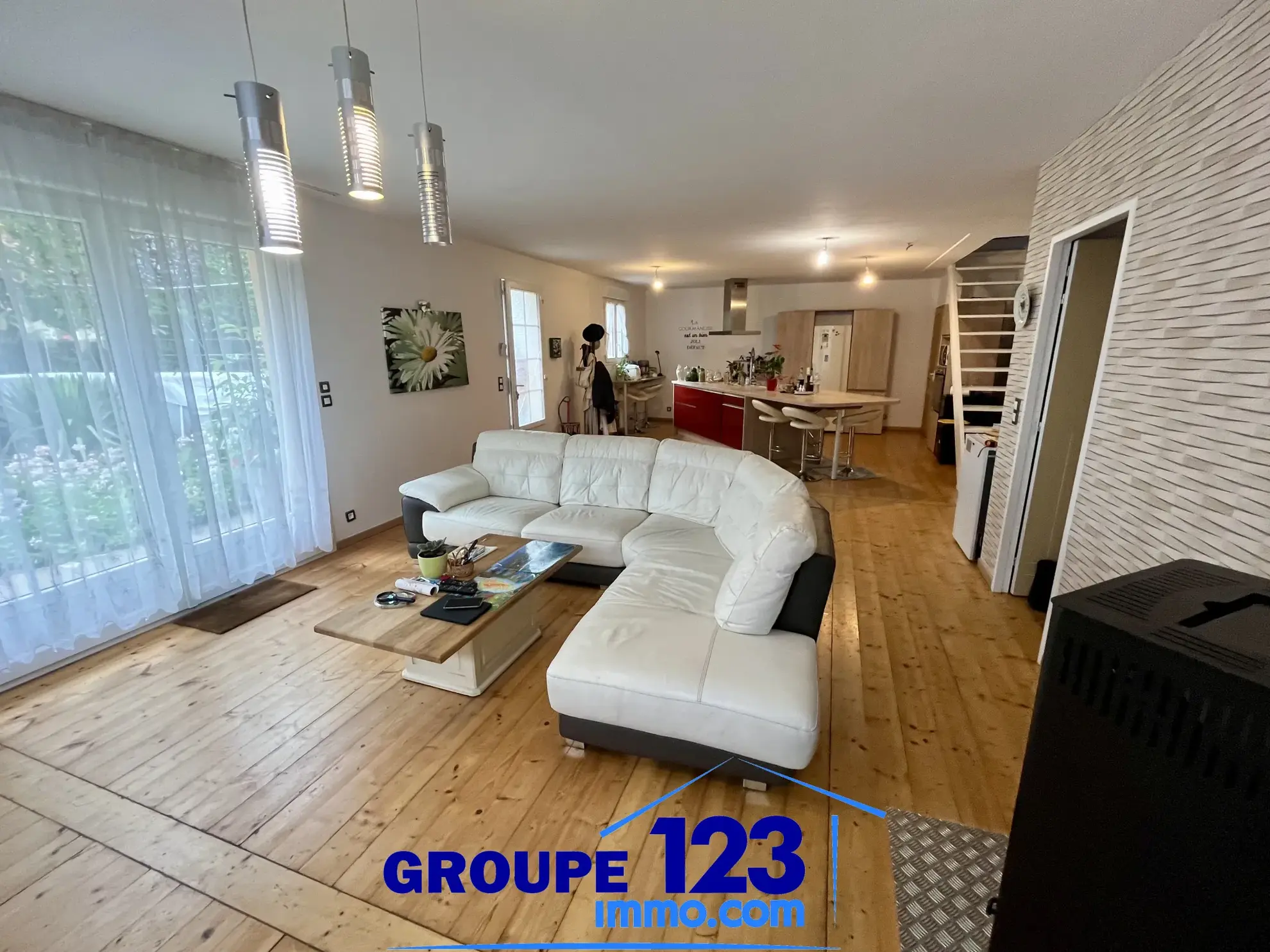 Maison contemporaine avec vie de plain-pied à Appoigny - 122 m² 