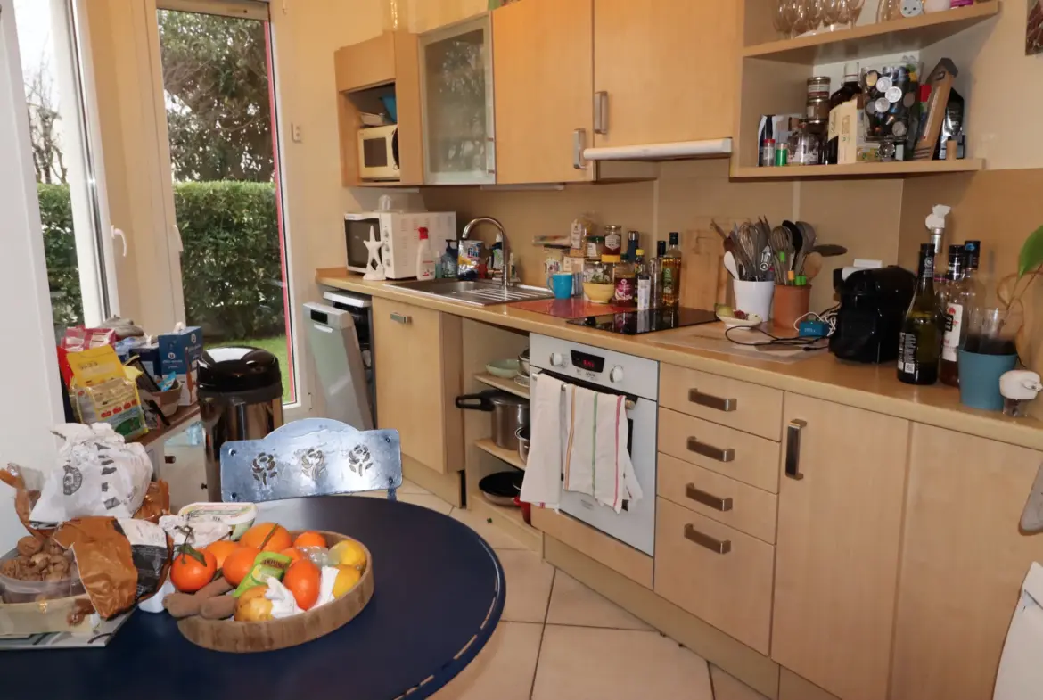 Appartement T2 en Vente à Royan - Jardin Privatif et Garage 