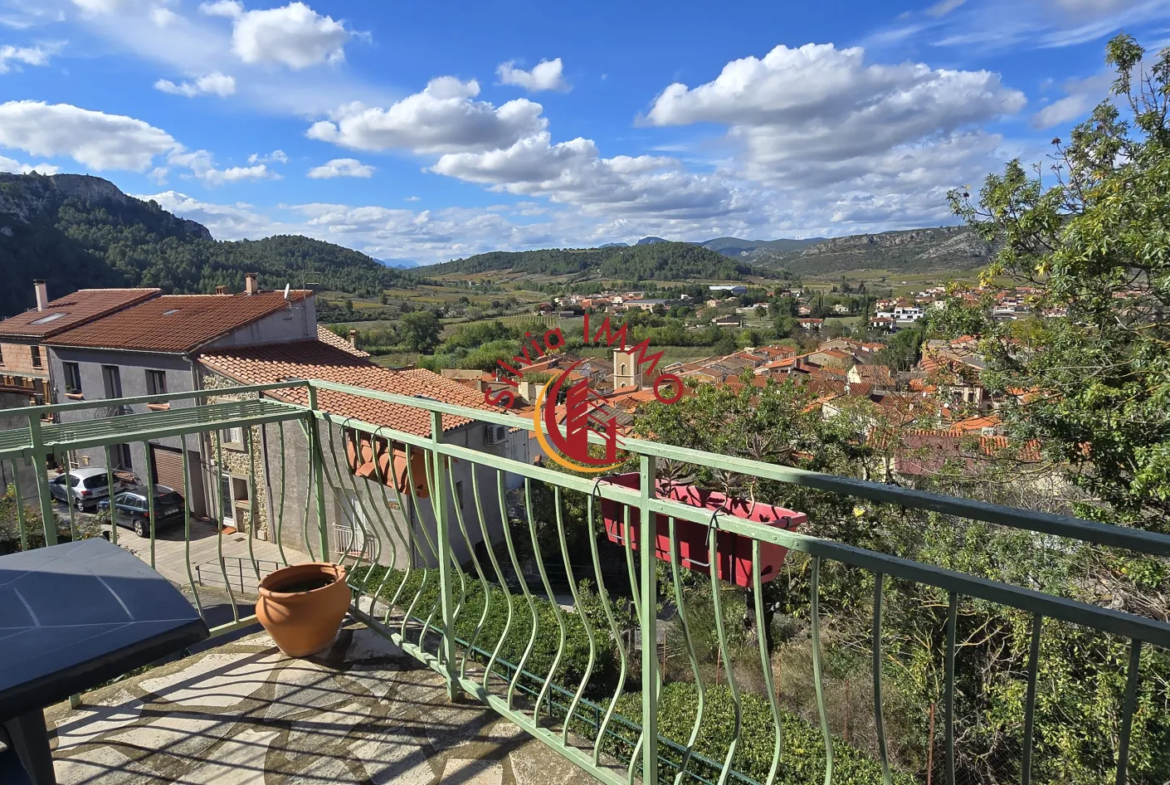 Maison de Village à Tautavel avec terrasses et vue panoramique à vendre 