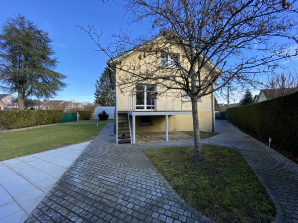 Maison spacieuse à Valdoie avec 5 chambres et jardin