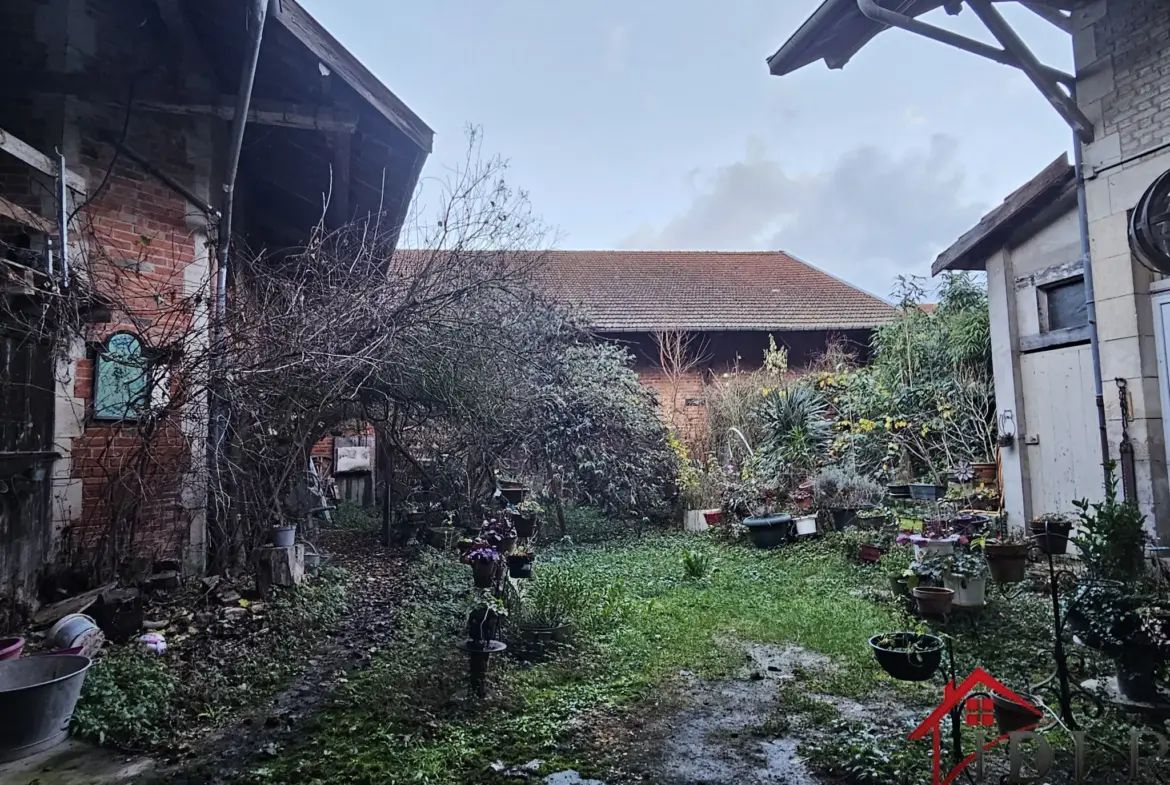 Corps de ferme avec potentiel à Heiltz-le-Maurupt 