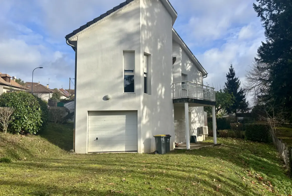 Maison à vendre à Malemort sur Corrèze - 106 m² avec balcon et garage 