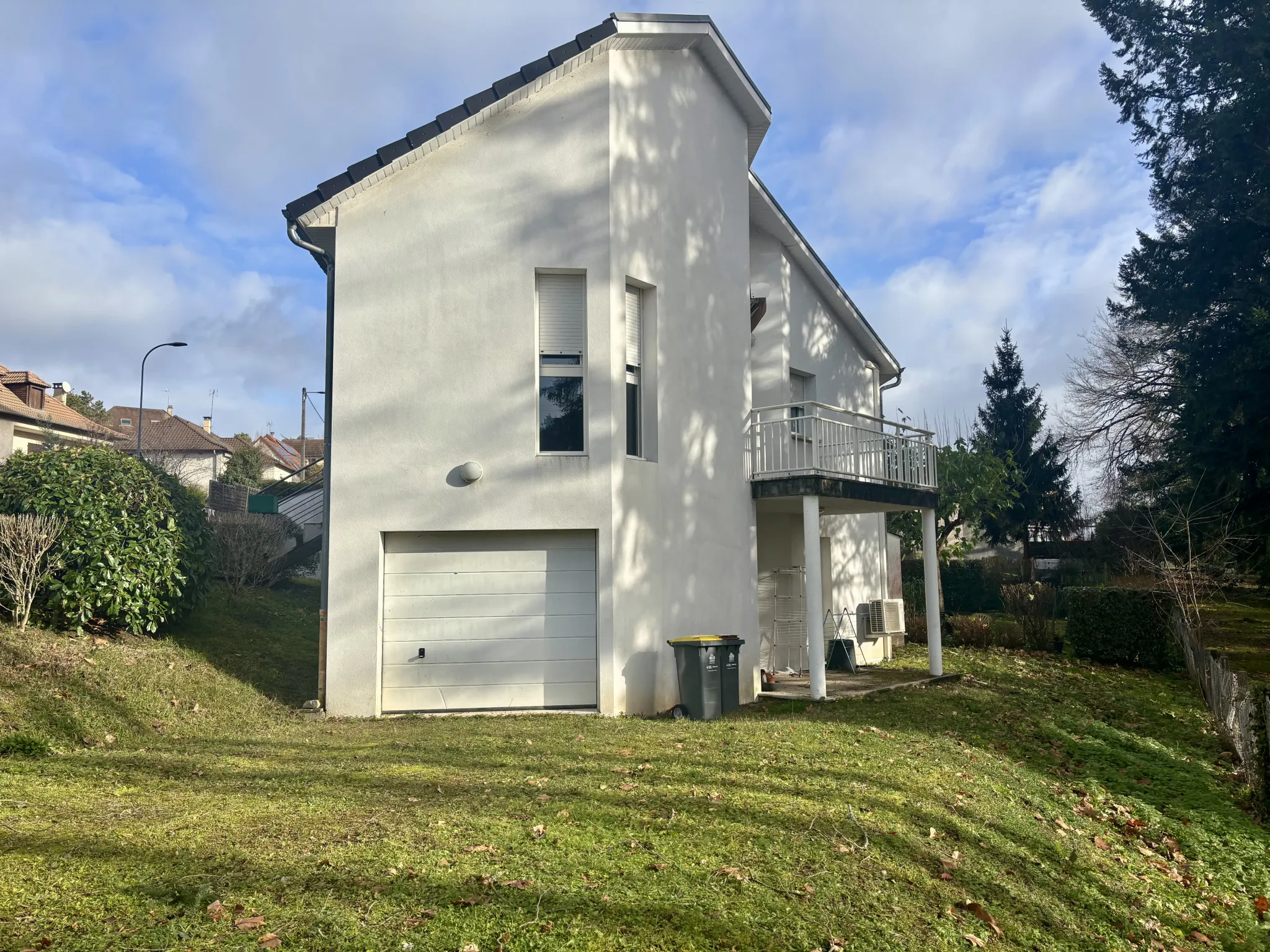 Maison à vendre à Malemort sur Corrèze - 106 m² avec balcon et garage 