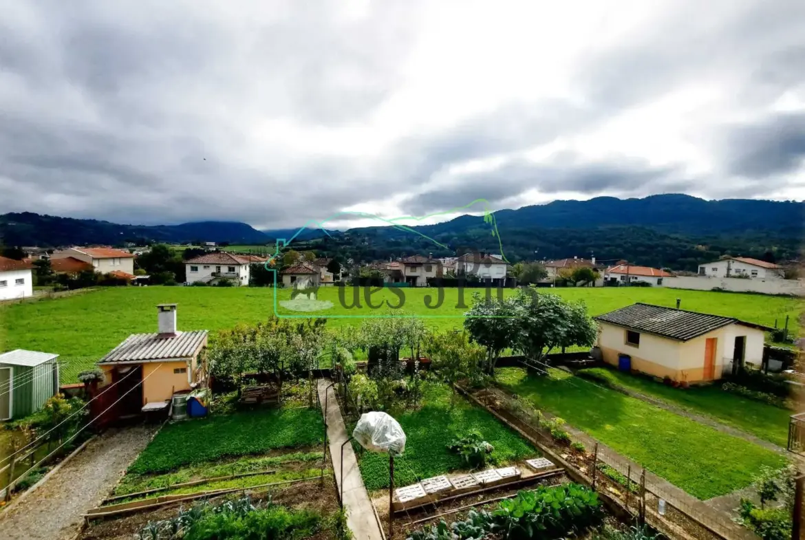 Maison Mitoyenne T4 à Saint-Girons avec Jardin 