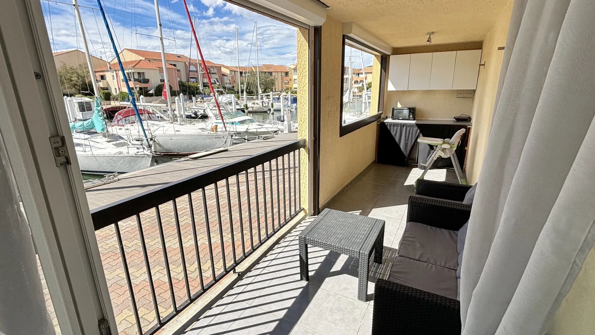 CARNON OUEST F3 + LOGGIA VUE PORT à vendre 