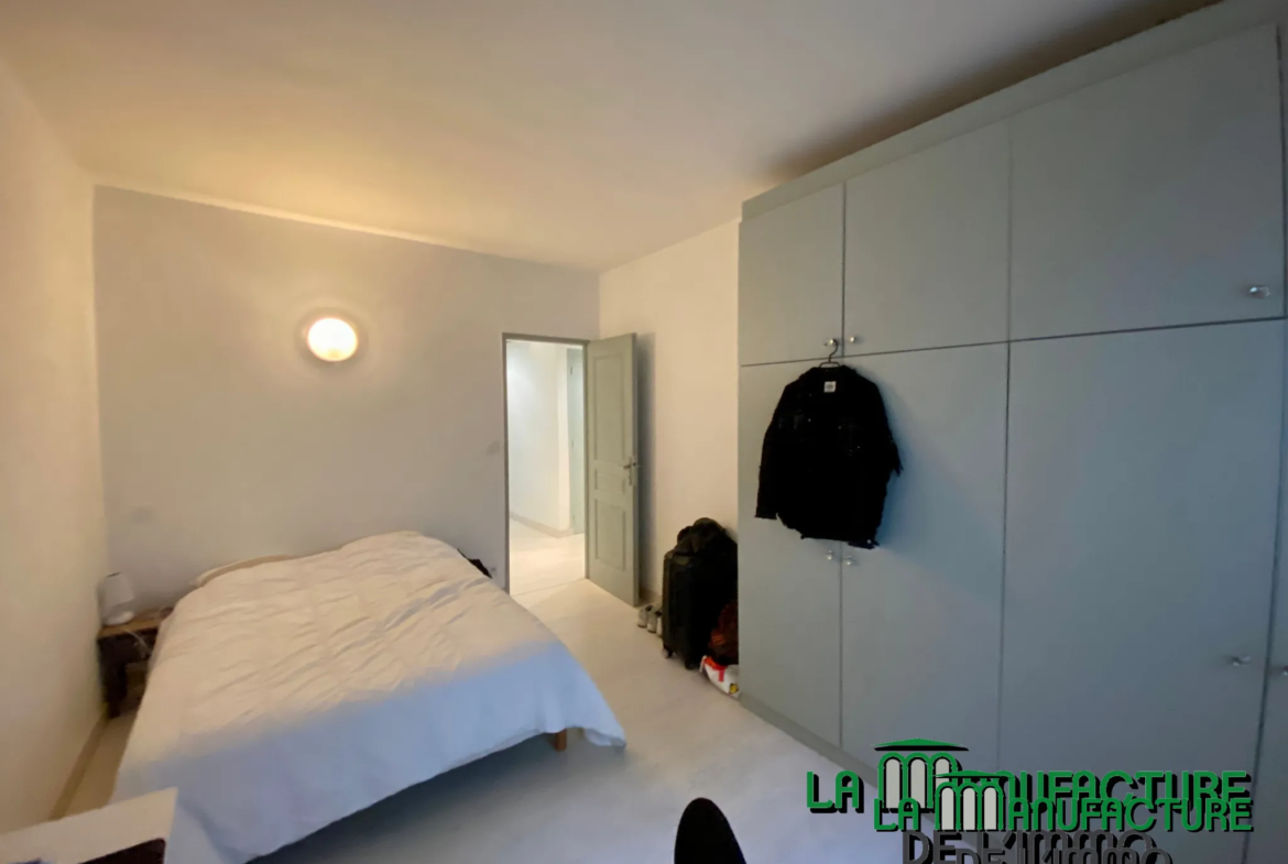 Appartement F6 Traversant à Saint-Etienne - Hyper Centre 