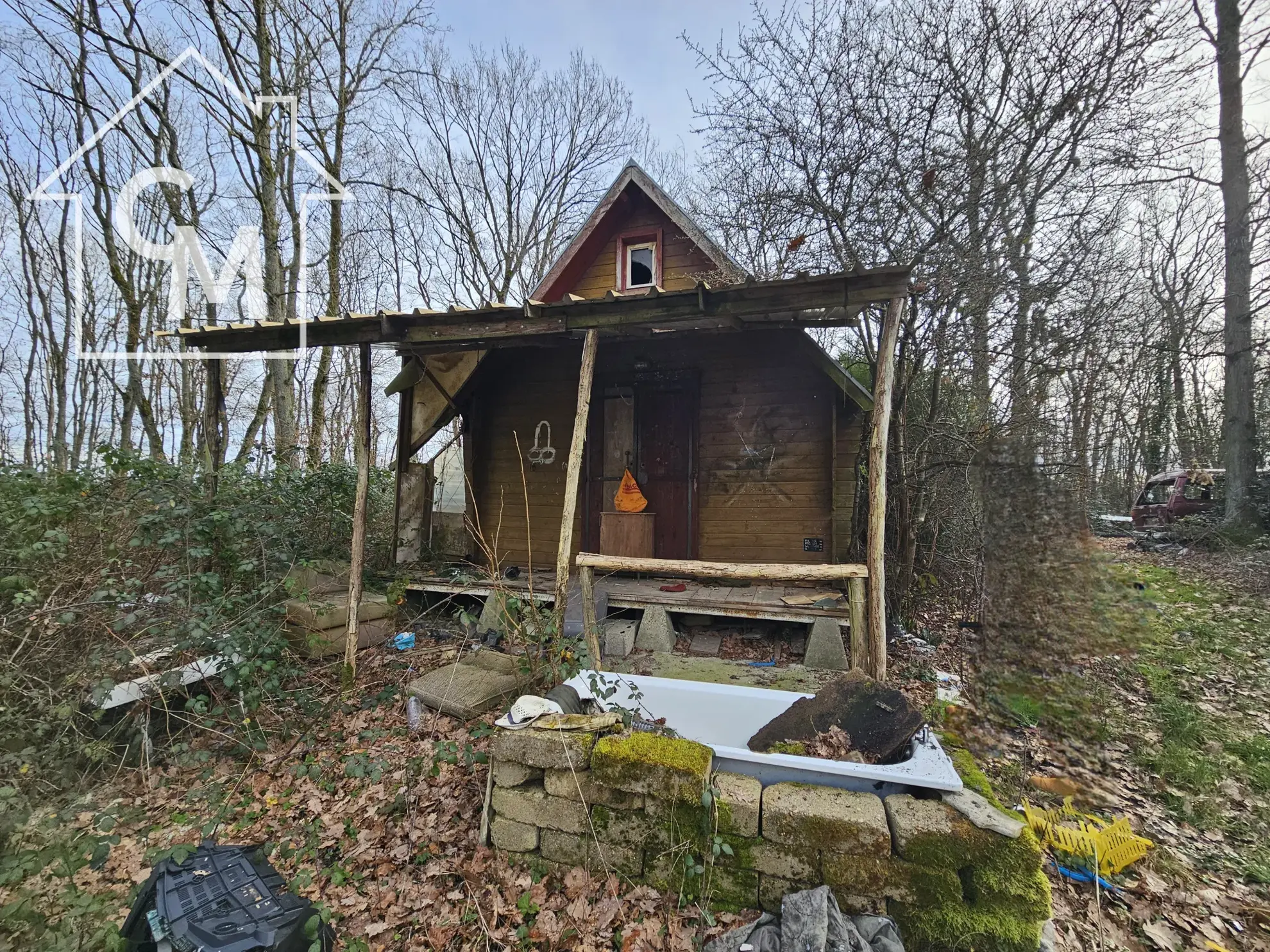 Terrain de loisirs avec chalet à rénover à Ferrières-en-Gâtinais 