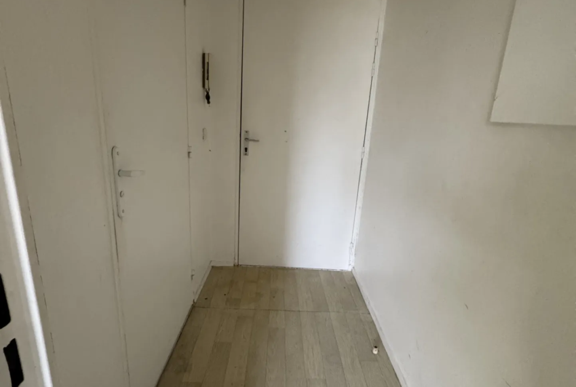 À Vendre : Studio de 18 m² à Cergy, Idéal Investisseur 