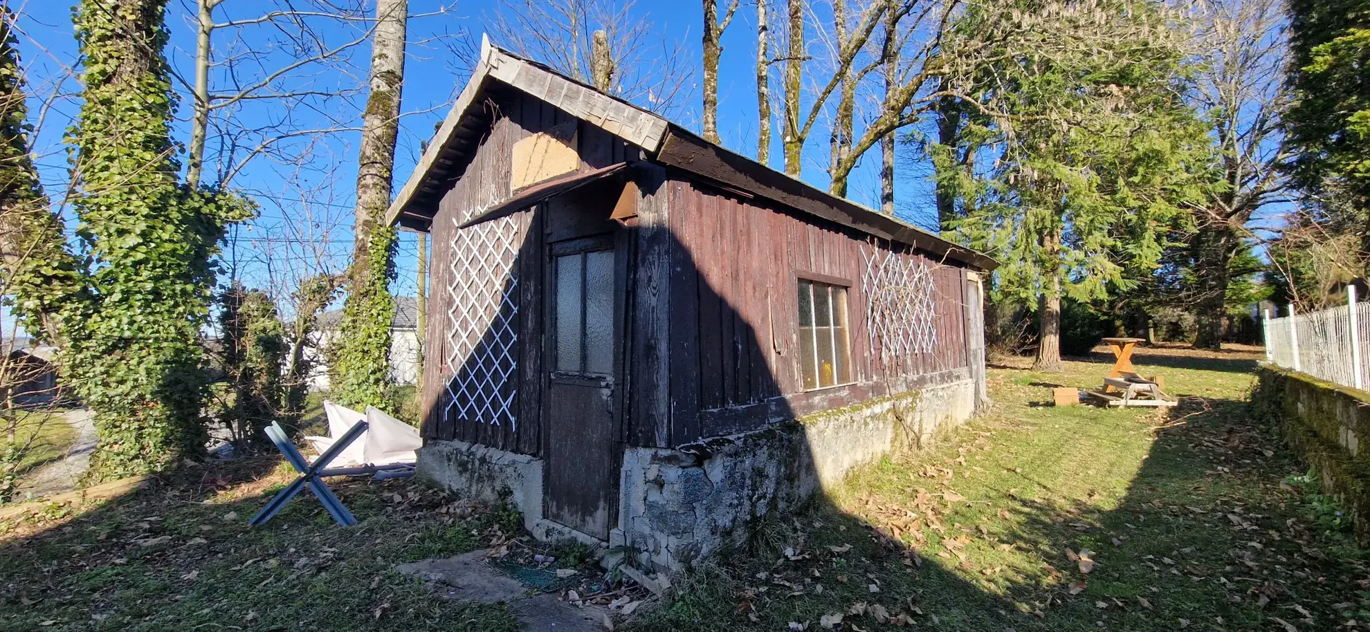 Maison en pierres avec parc de 3000 m² à Lubersac 