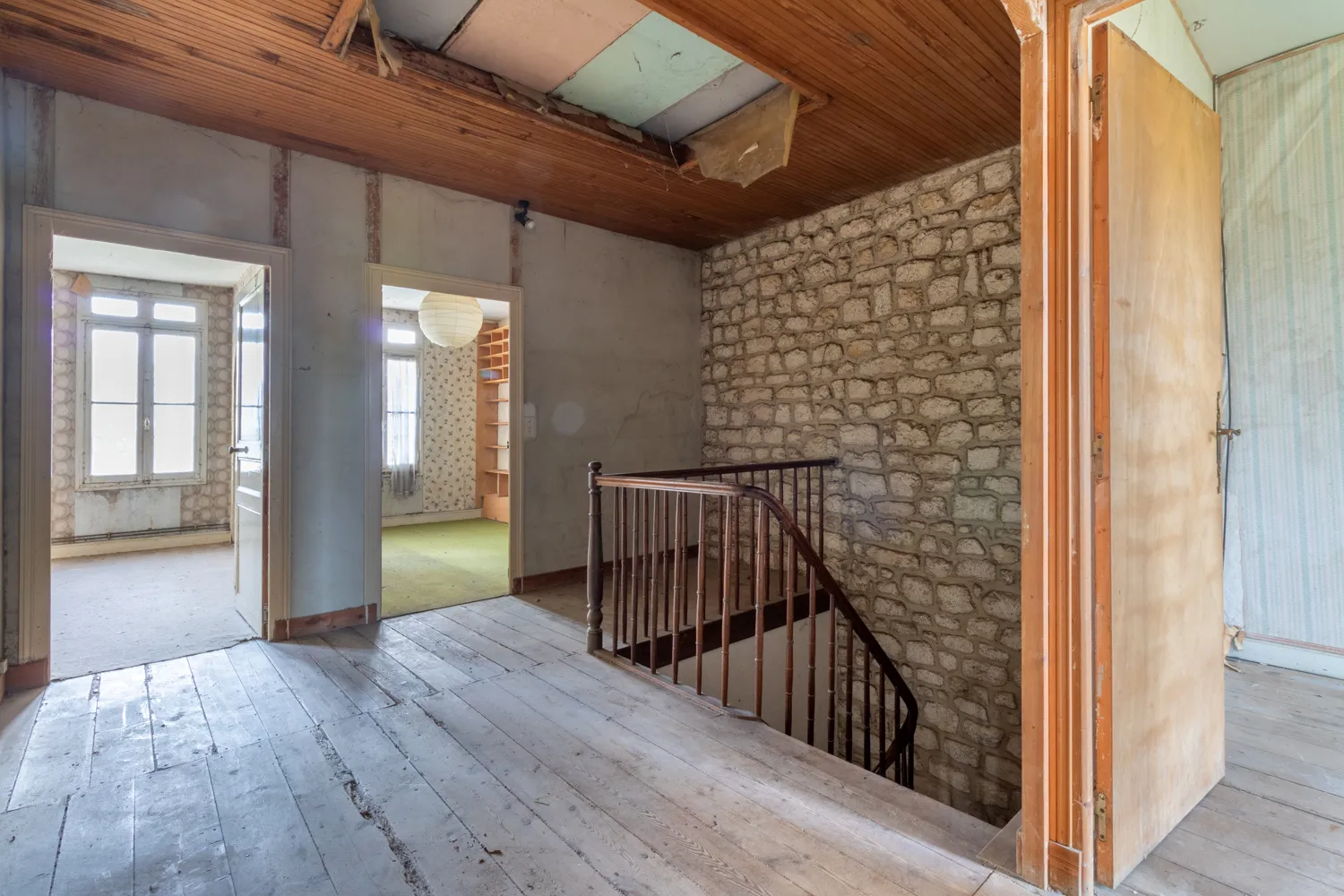 Maison de caractère avec 8 chambres et jardin de 800 m² à Saint-Savinien 