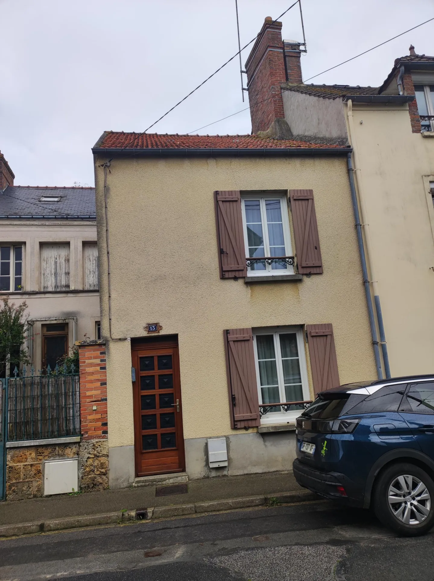 Maison de ville avec cour à Dourdan - 2 chambres 