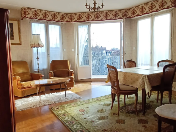 Appartement lumineux de 69 m² à Vichy avec balcon terrasse