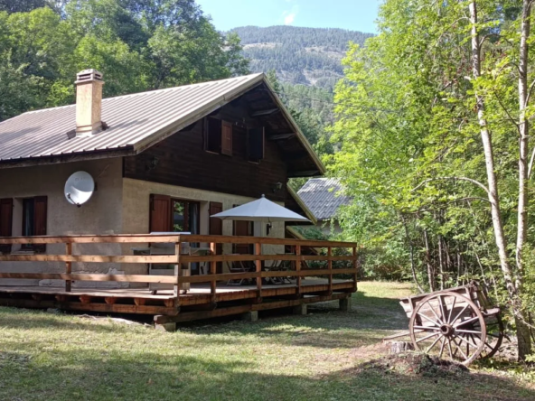 Charmante maison rénovée à Beauvezer avec jardin