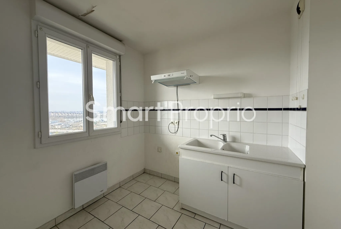 À vendre : Appartement T2 au dernier étage à Lormont 