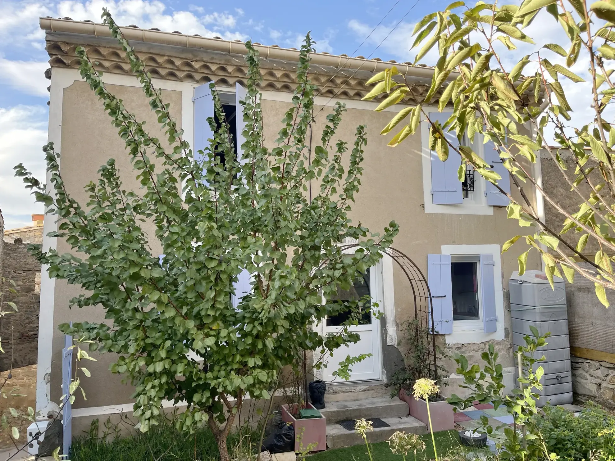 Maison de village avec jardin à Montbrun-Des-Corbières 